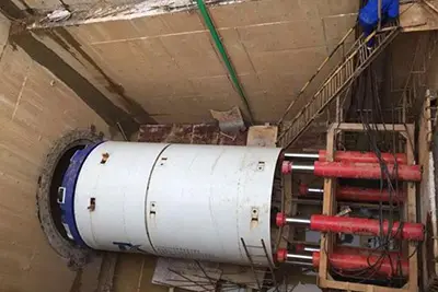 非开挖顶管施工公司介绍:非开挖顶管工程施工注意事项
